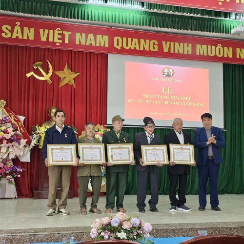 nhận 50 năm bản đẹp.jpg